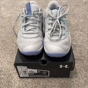 Under Armour basketball shoes Size 2
